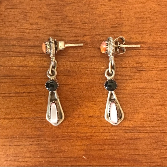 Sterling Silver Coral Onyx and Mother of Pearl Dangly Earrings - Picture 4 of 6